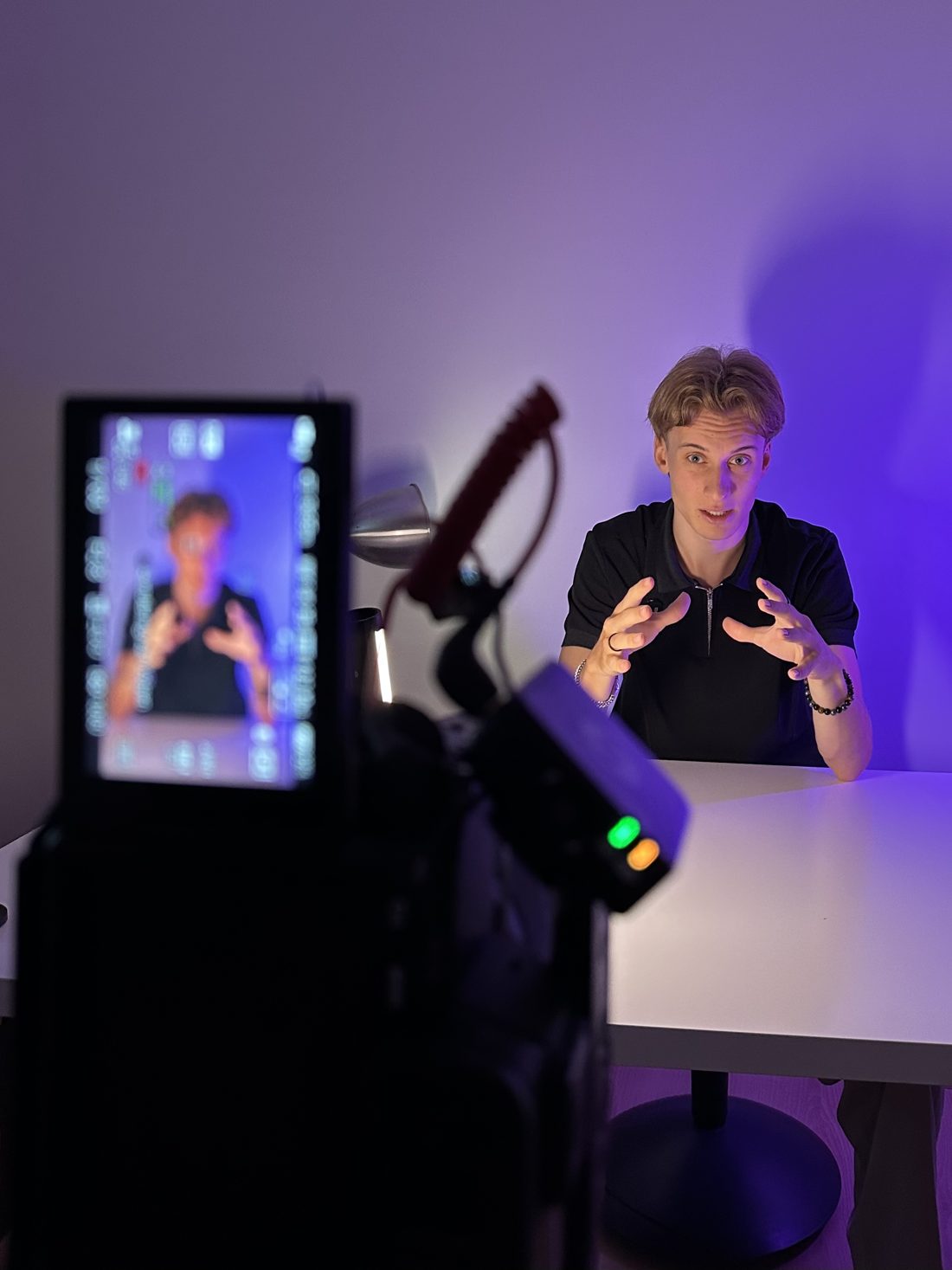 Mats aan het filmen